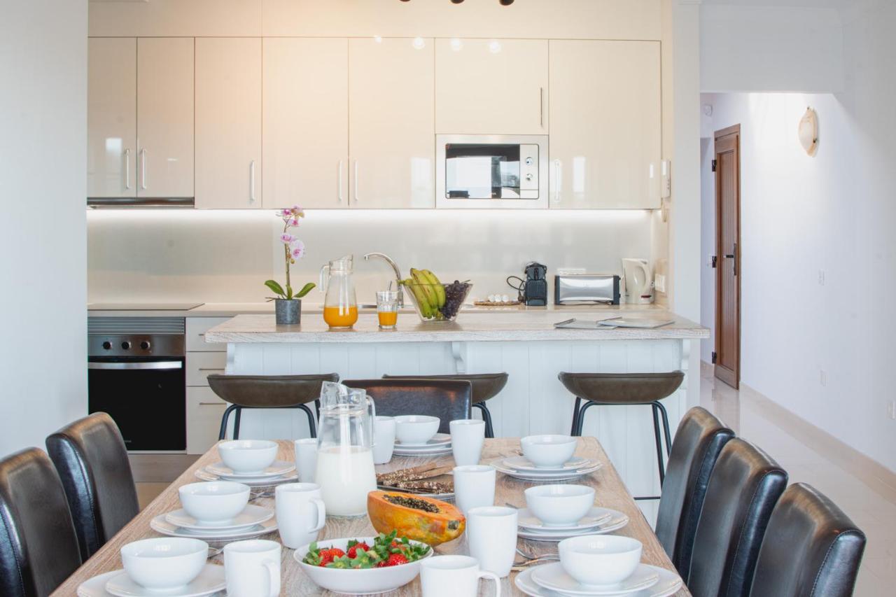 Villa Vista Rey - 6 Bedroom - Heated Pool - Amazing Views - Pool Table - Vista Lobos - Playa Blanca מראה חיצוני תמונה